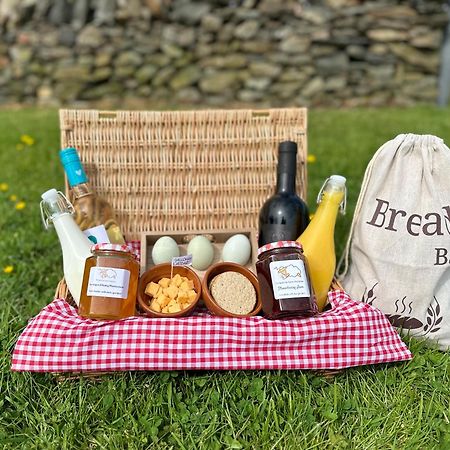 Bunnahabhain 5 - Farm Stay - Stunning Sea And Rural Views Stranraer Exteriör bild